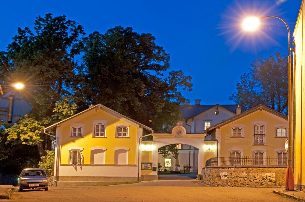 Schlosshotel Zamek Zdikov Exterior photo