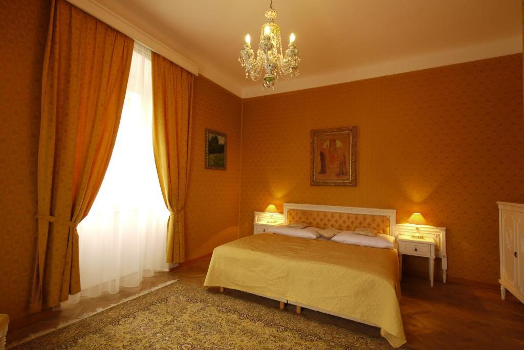 Schlosshotel Zamek Zdikov Room photo